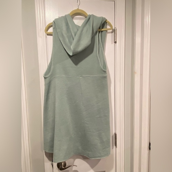 NWT Mia & Tess One Size Sage Green Shawl Collar Soft Knit Wrap Vest Duster - Picture 8 of 11